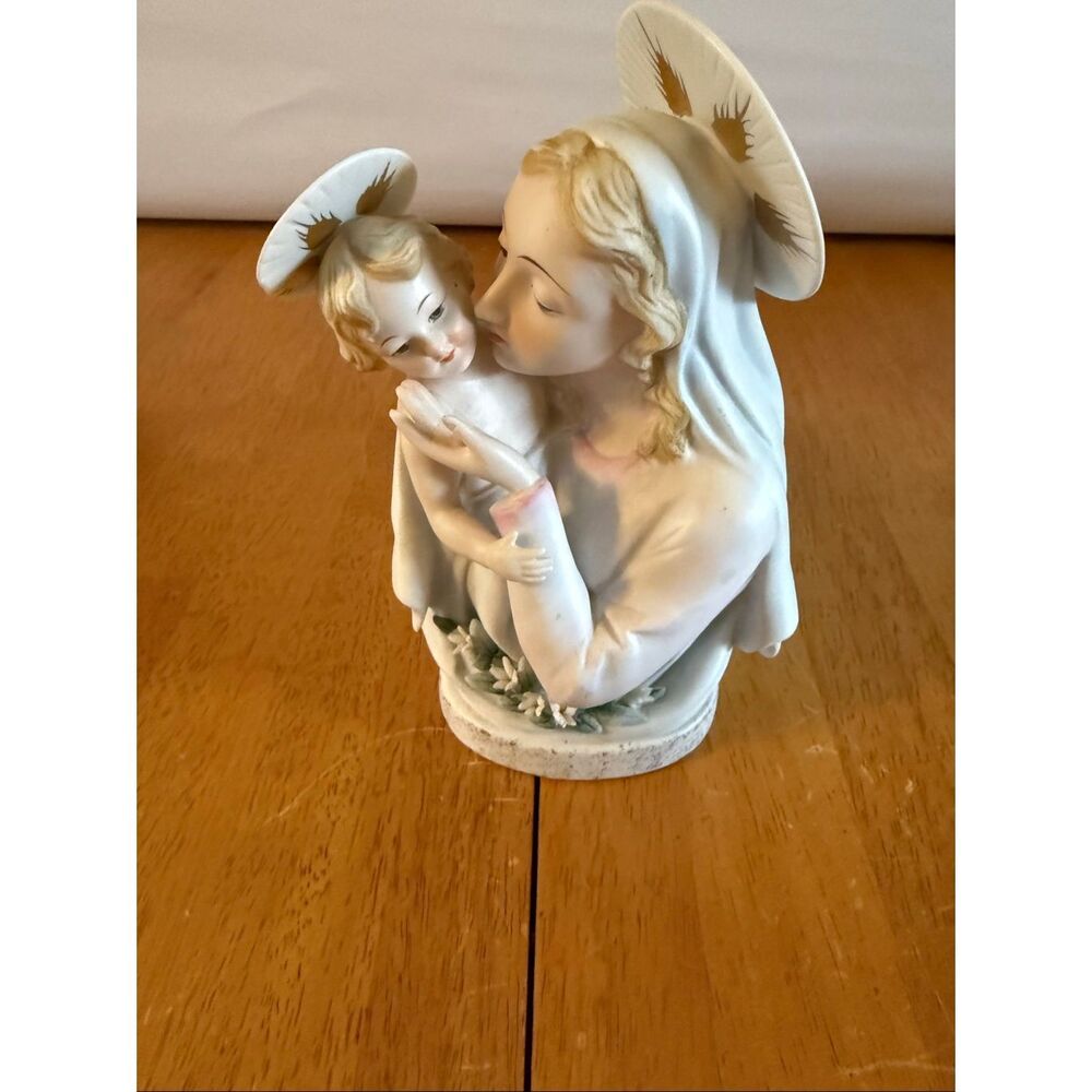 Religious figurine planter/vase Madonna (Mary) holding baby Jesus Sexton China M - Picture 2 of 10